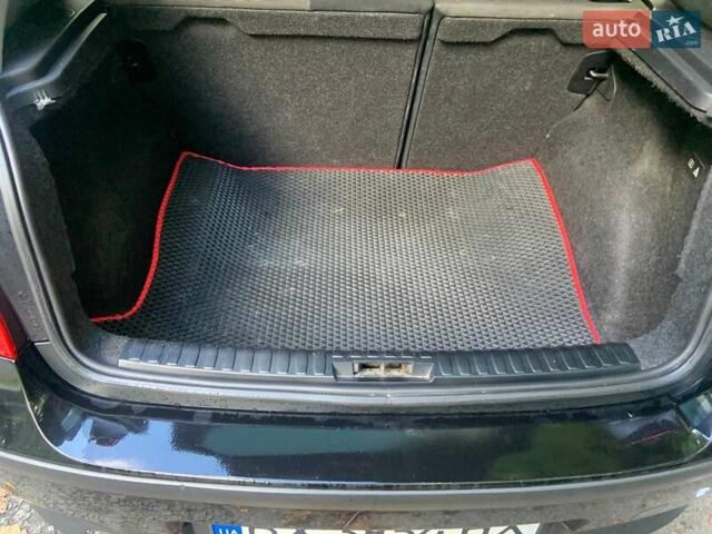 Чорний БМВ 1 Серія, об'ємом двигуна 1.6 л та пробігом 297 тис. км за 4499 $, фото 18 на Automoto.ua