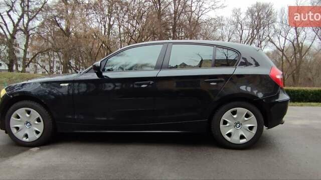 Черный БМВ 1 Серия, объемом двигателя 2 л и пробегом 205 тыс. км за 5600 $, фото 4 на Automoto.ua