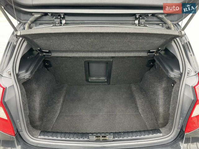 Черный БМВ 1 Серия, объемом двигателя 2 л и пробегом 398 тыс. км за 5550 $, фото 34 на Automoto.ua