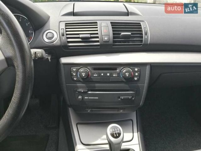 Черный БМВ 1 Серия, объемом двигателя 1.6 л и пробегом 226 тыс. км за 5900 $, фото 23 на Automoto.ua