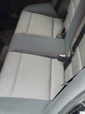 Черный БМВ 1 Серия, объемом двигателя 2 л и пробегом 205 тыс. км за 5600 $, фото 13 на Automoto.ua