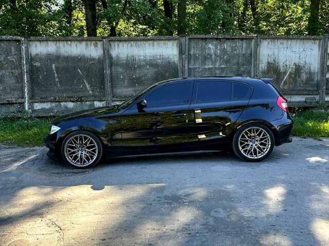 Чорний БМВ 1 Серія, об'ємом двигуна 2 л та пробігом 384 тис. км за 7500 $, фото 6 на Automoto.ua