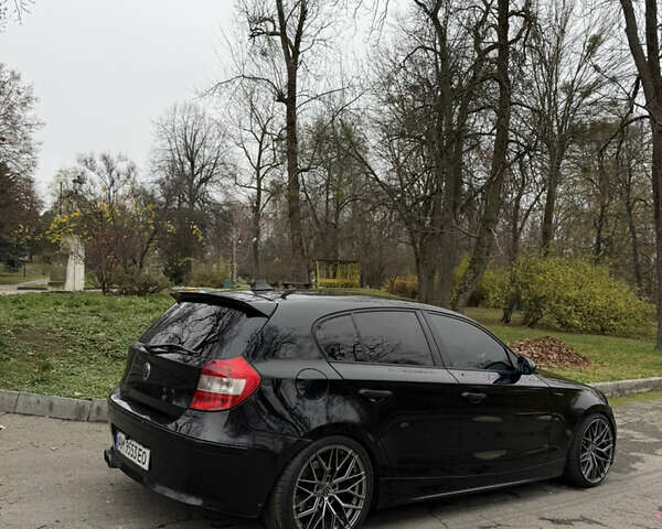 Чорний БМВ 1 Серія, об'ємом двигуна 2 л та пробігом 380 тис. км за 7500 $, фото 6 на Automoto.ua