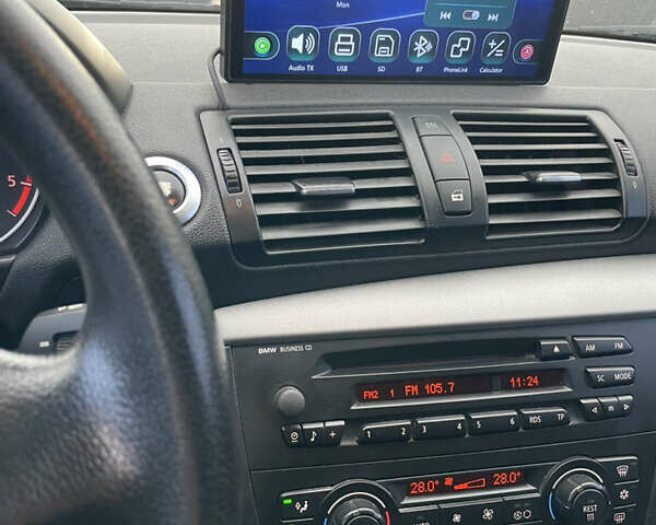 Черный БМВ 1 Серия, объемом двигателя 2 л и пробегом 398 тыс. км за 5550 $, фото 25 на Automoto.ua