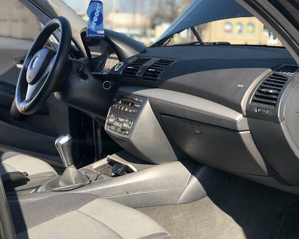 Чорний БМВ 1 Серія, об'ємом двигуна 1.6 л та пробігом 238 тис. км за 5700 $, фото 9 на Automoto.ua
