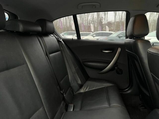 Черный БМВ 1 Серия, объемом двигателя 1.6 л и пробегом 250 тыс. км за 5300 $, фото 19 на Automoto.ua