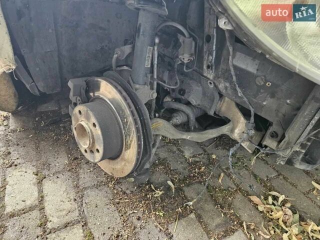 Черный БМВ 1 Серия, объемом двигателя 2 л и пробегом 178 тыс. км за 2377 $, фото 11 на Automoto.ua