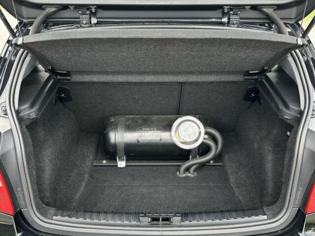 Черный БМВ 1 Серия, объемом двигателя 1.6 л и пробегом 240 тыс. км за 5999 $, фото 17 на Automoto.ua