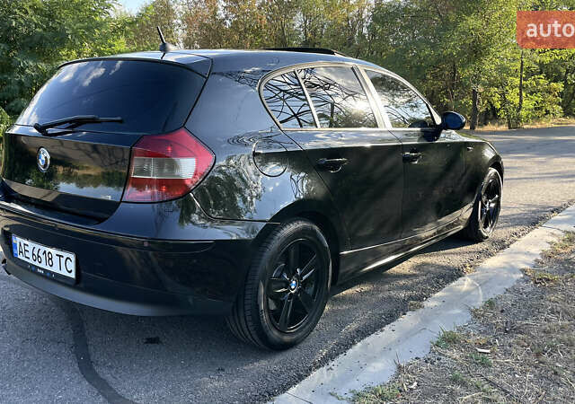 Черный БМВ 1 Серия, объемом двигателя 1.6 л и пробегом 247 тыс. км за 8800 $, фото 2 на Automoto.ua