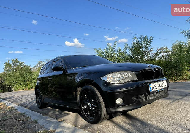 Черный БМВ 1 Серия, объемом двигателя 1.6 л и пробегом 247 тыс. км за 8800 $, фото 4 на Automoto.ua
