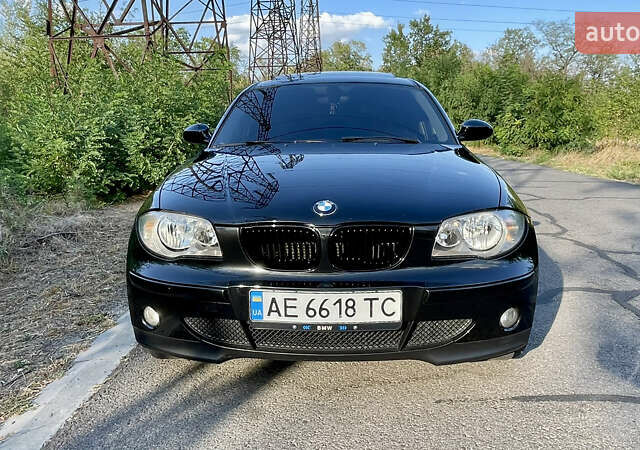 Черный БМВ 1 Серия, объемом двигателя 1.6 л и пробегом 247 тыс. км за 8800 $, фото 5 на Automoto.ua
