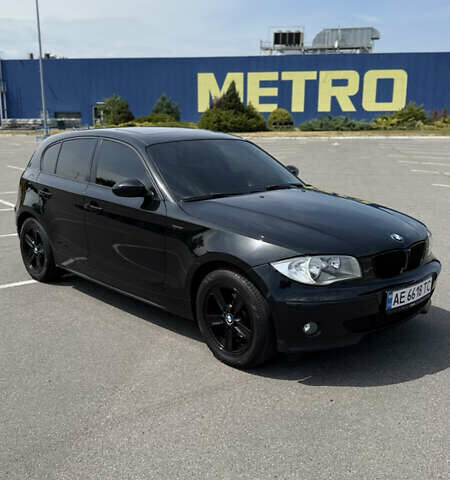 Черный БМВ 1 Серия, объемом двигателя 1.6 л и пробегом 243 тыс. км за 5800 $, фото 6 на Automoto.ua