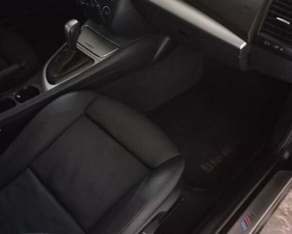 Черный БМВ 1 Серия, объемом двигателя 2 л и пробегом 467 тыс. км за 7900 $, фото 10 на Automoto.ua