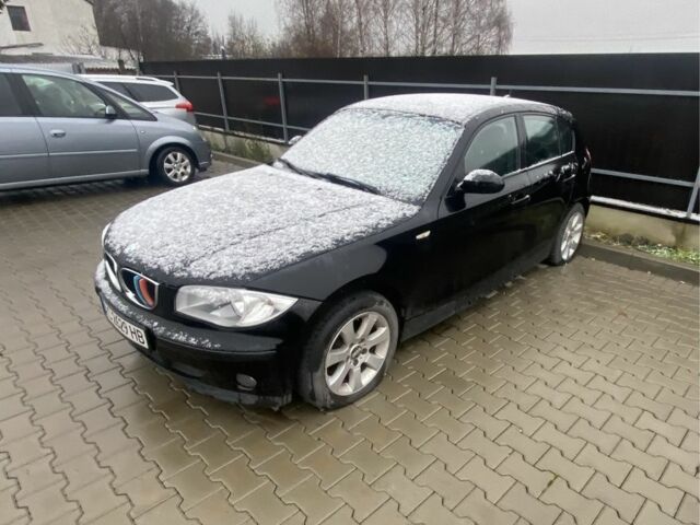Черный БМВ 1 Серия, объемом двигателя 2 л и пробегом 200 тыс. км за 3500 $, фото 1 на Automoto.ua