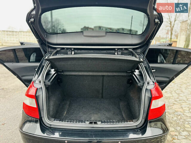 Черный БМВ 1 Серия, объемом двигателя 2 л и пробегом 273 тыс. км за 6300 $, фото 4 на Automoto.ua