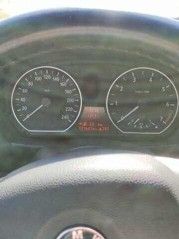 Черный БМВ 1 Серия, объемом двигателя 1.6 л и пробегом 124 тыс. км за 5800 $, фото 4 на Automoto.ua