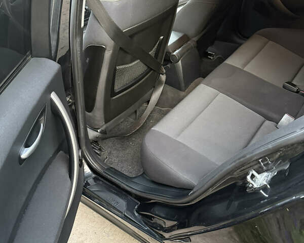 Чорний БМВ 1 Серія, об'ємом двигуна 1.6 л та пробігом 291 тис. км за 3100 $, фото 8 на Automoto.ua