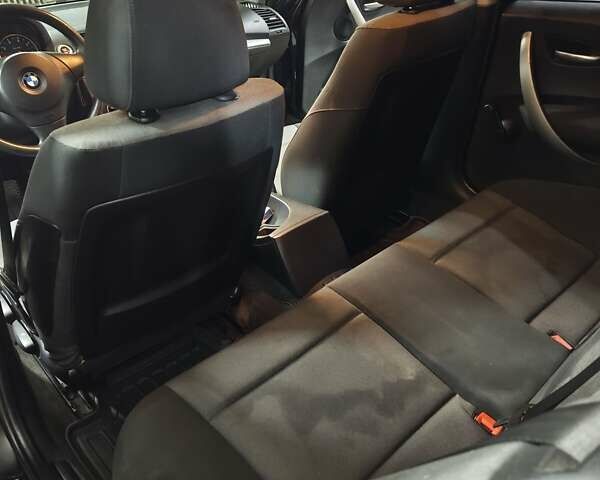 Черный БМВ 1 Серия, объемом двигателя 1.6 л и пробегом 270 тыс. км за 4999 $, фото 7 на Automoto.ua