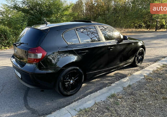 Черный БМВ 1 Серия, объемом двигателя 1.6 л и пробегом 247 тыс. км за 8800 $, фото 3 на Automoto.ua