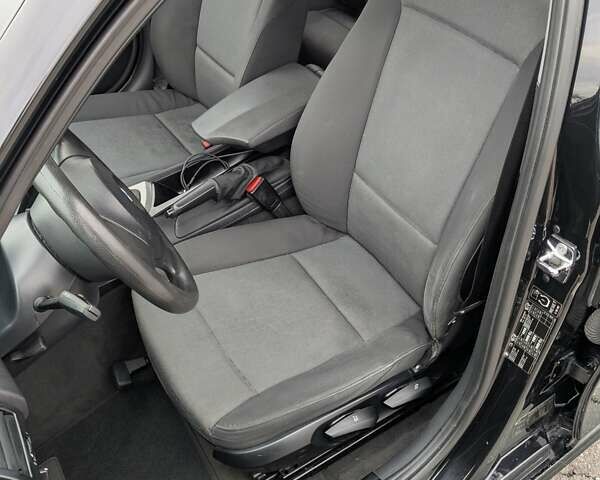 Чорний БМВ 1 Серія, об'ємом двигуна 1.6 л та пробігом 238 тис. км за 6400 $, фото 19 на Automoto.ua