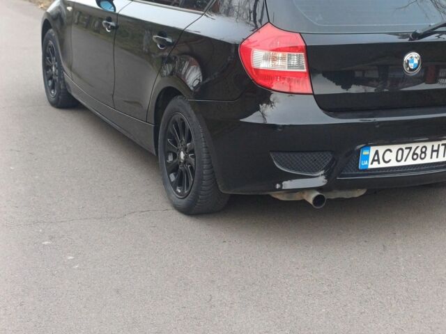 Черный БМВ 1 Серия, объемом двигателя 1.6 л и пробегом 144 тыс. км за 4800 $, фото 1 на Automoto.ua