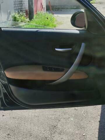 Черный БМВ 1 Серия, объемом двигателя 1.6 л и пробегом 124 тыс. км за 5800 $, фото 5 на Automoto.ua