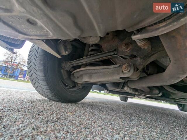 Чорний БМВ 1 Серія, об'ємом двигуна 1.6 л та пробігом 238 тис. км за 6400 $, фото 35 на Automoto.ua