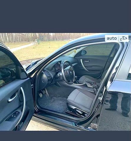 Черный БМВ 1 Серия, объемом двигателя 1.6 л и пробегом 196 тыс. км за 6000 $, фото 5 на Automoto.ua