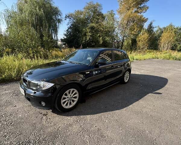 Чорний БМВ 1 Серія, об'ємом двигуна 2 л та пробігом 363 тис. км за 8000 $, фото 5 на Automoto.ua