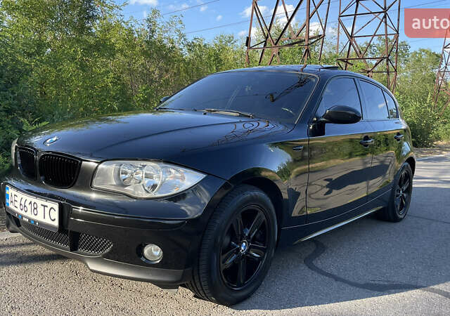 Черный БМВ 1 Серия, объемом двигателя 1.6 л и пробегом 247 тыс. км за 8800 $, фото 1 на Automoto.ua