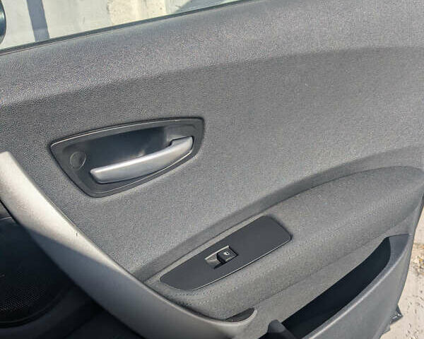 Чорний БМВ 1 Серія, об'ємом двигуна 1.6 л та пробігом 238 тис. км за 6400 $, фото 12 на Automoto.ua