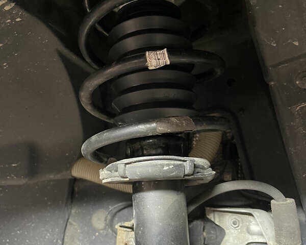 Черный БМВ 1 Серия, объемом двигателя 2 л и пробегом 229 тыс. км за 7750 $, фото 60 на Automoto.ua