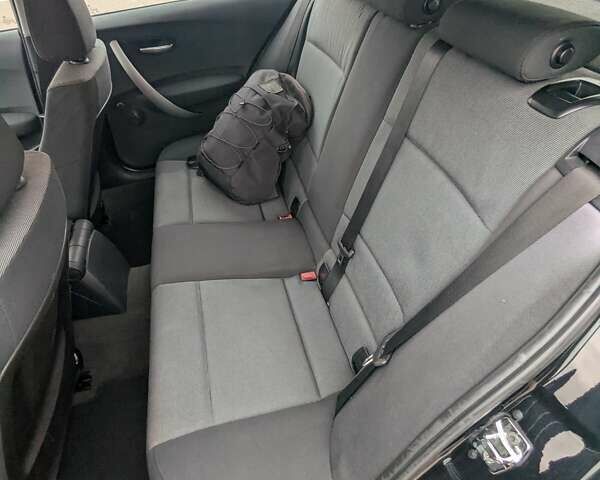 Чорний БМВ 1 Серія, об'ємом двигуна 1.6 л та пробігом 238 тис. км за 6400 $, фото 22 на Automoto.ua