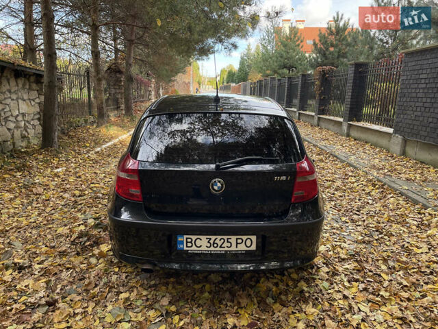 Черный БМВ 1 Серия, объемом двигателя 1.6 л и пробегом 219 тыс. км за 5000 $, фото 6 на Automoto.ua