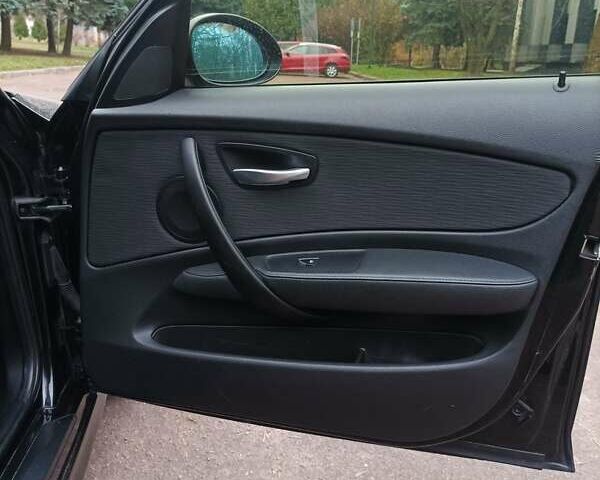 Черный БМВ 1 Серия, объемом двигателя 2 л и пробегом 307 тыс. км за 5800 $, фото 16 на Automoto.ua