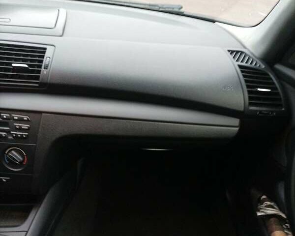 Черный БМВ 1 Серия, объемом двигателя 2 л и пробегом 307 тыс. км за 5800 $, фото 33 на Automoto.ua