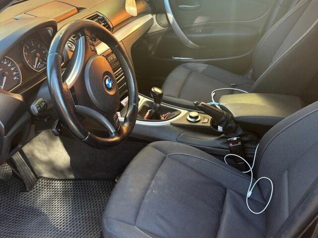 Черный БМВ 1 Серия, объемом двигателя 1.6 л и пробегом 230 тыс. км за 6500 $, фото 2 на Automoto.ua