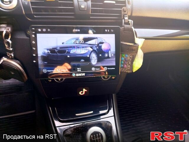 Черный БМВ 1 Серия, объемом двигателя 2 л и пробегом 227 тыс. км за 5000 $, фото 4 на Automoto.ua