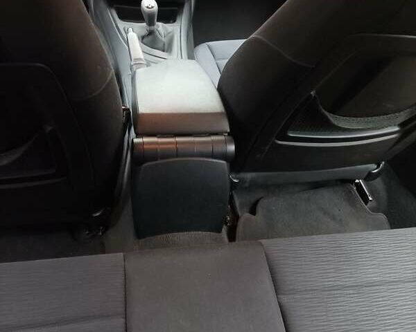 Черный БМВ 1 Серия, объемом двигателя 2 л и пробегом 307 тыс. км за 5800 $, фото 30 на Automoto.ua