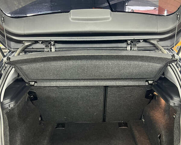 Черный БМВ 1 Серия, объемом двигателя 1.6 л и пробегом 250 тыс. км за 6200 $, фото 18 на Automoto.ua