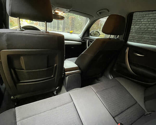 Черный БМВ 1 Серия, объемом двигателя 1.6 л и пробегом 219 тыс. км за 5000 $, фото 16 на Automoto.ua