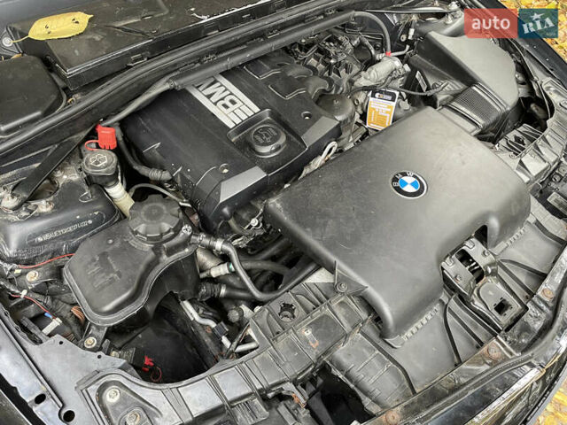 Черный БМВ 1 Серия, объемом двигателя 1.6 л и пробегом 219 тыс. км за 5000 $, фото 21 на Automoto.ua