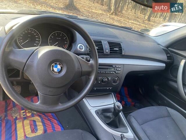 Черный БМВ 1 Серия, объемом двигателя 1.6 л и пробегом 280 тыс. км за 5300 $, фото 6 на Automoto.ua