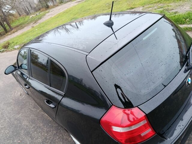 Черный БМВ 1 Серия, объемом двигателя 2 л и пробегом 213 тыс. км за 6800 $, фото 4 на Automoto.ua