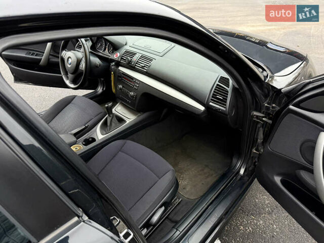 Черный БМВ 1 Серия, объемом двигателя 1.6 л и пробегом 243 тыс. км за 5600 $, фото 11 на Automoto.ua