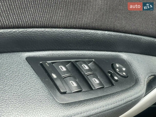 Черный БМВ 1 Серия, объемом двигателя 1.6 л и пробегом 315 тыс. км за 5550 $, фото 34 на Automoto.ua