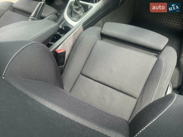 Черный БМВ 1 Серия, объемом двигателя 1.6 л и пробегом 315 тыс. км за 5550 $, фото 30 на Automoto.ua