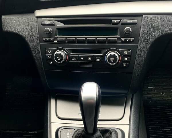 Черный БМВ 1 Серия, объемом двигателя 1.6 л и пробегом 144 тыс. км за 7700 $, фото 51 на Automoto.ua