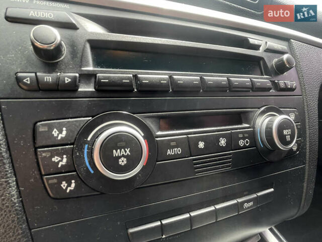 Черный БМВ 1 Серия, объемом двигателя 1.6 л и пробегом 315 тыс. км за 5550 $, фото 27 на Automoto.ua