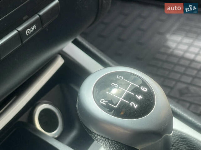 Черный БМВ 1 Серия, объемом двигателя 1.6 л и пробегом 315 тыс. км за 5550 $, фото 29 на Automoto.ua